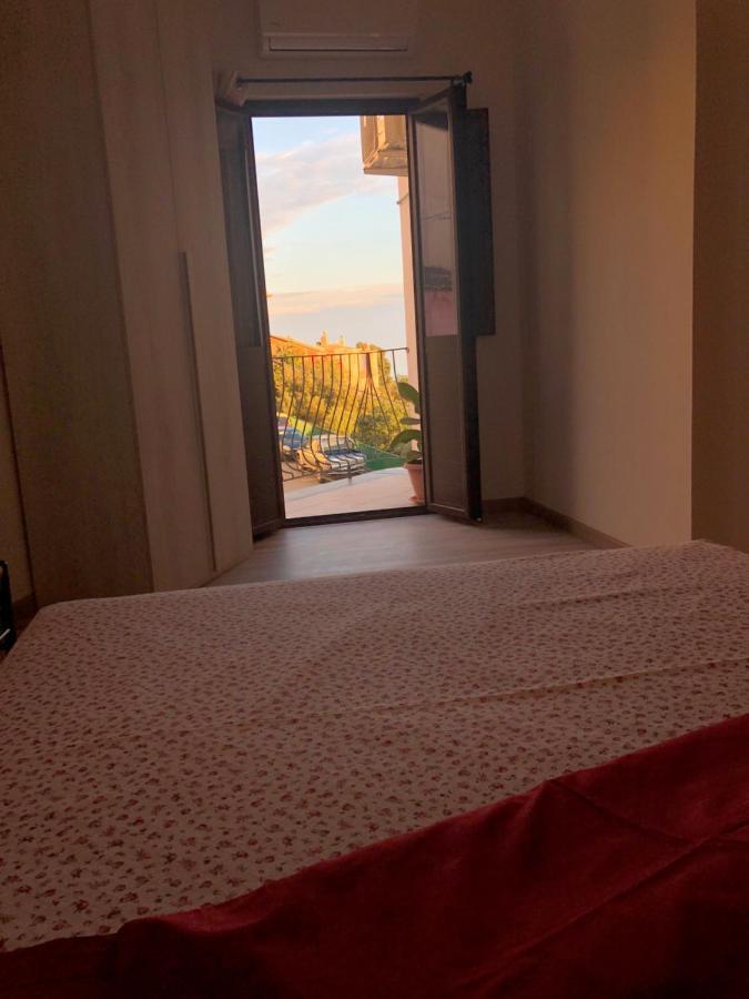 באוני Serraenna Bedrooms מראה חיצוני תמונה