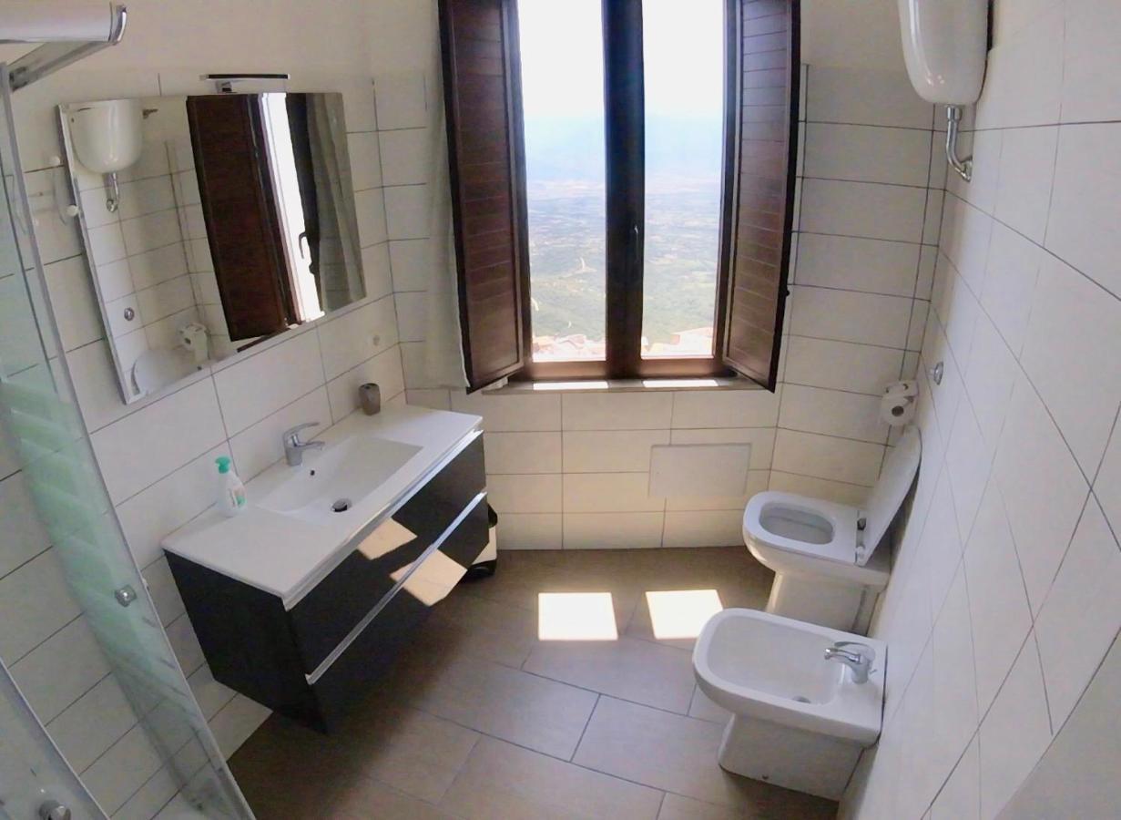 באוני Serraenna Bedrooms מראה חיצוני תמונה